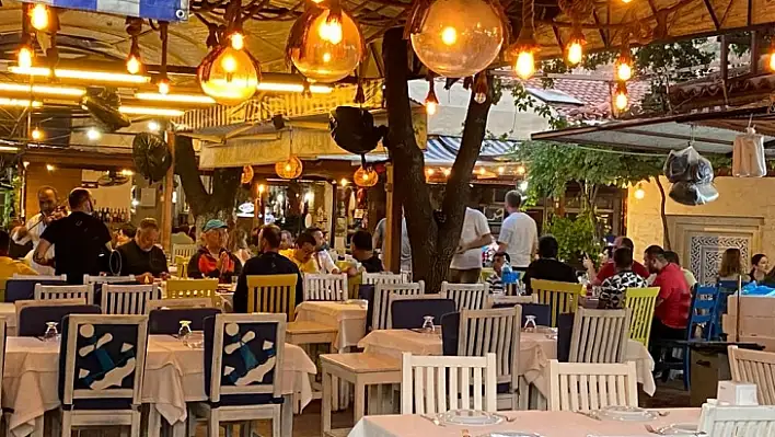 Restoranlar Fethiye'de de ilk gün bereketi yaşadı