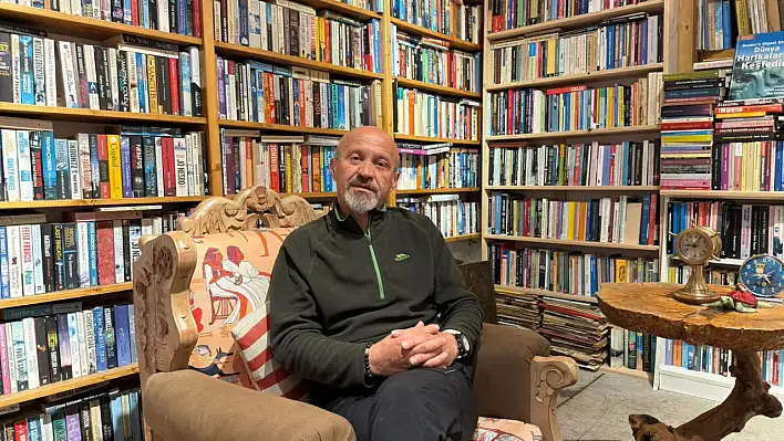 Sahaf Cumhur Durmaz, 'Fethiye'de kitap satışları düşüşte'