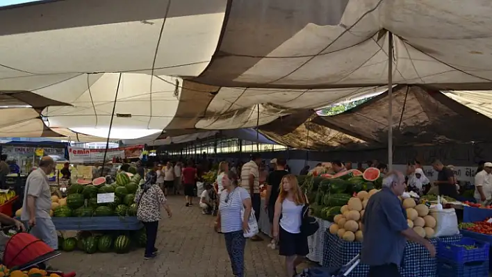 SALI PAZARINDA YOĞUNLUK