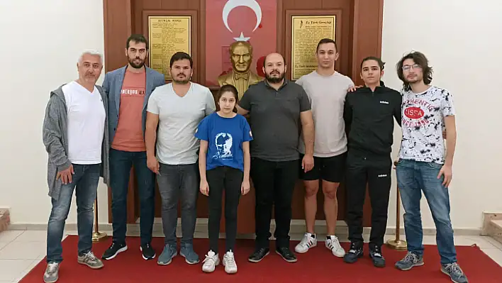 SATRANÇTA ŞAMPİYON MENTEŞE BELEDİYESPOR