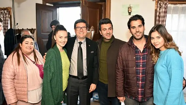 Saylak, 'Kalk Gidelim' Dizi Setini Ziyaret Etti