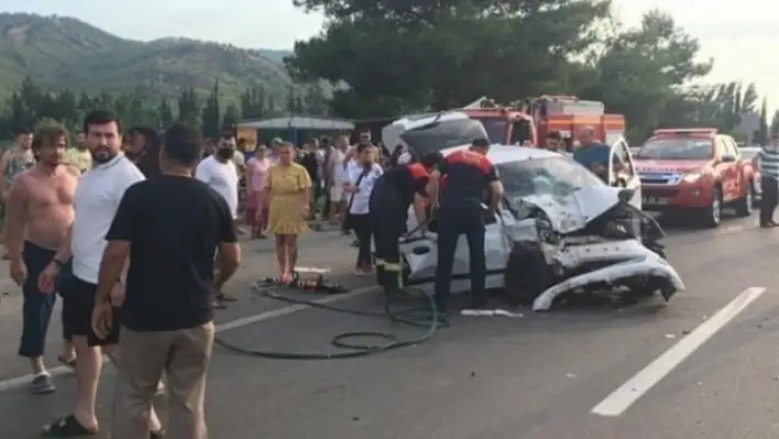 Seydikemer'de  Trafik Kazası: 4 Yaralı