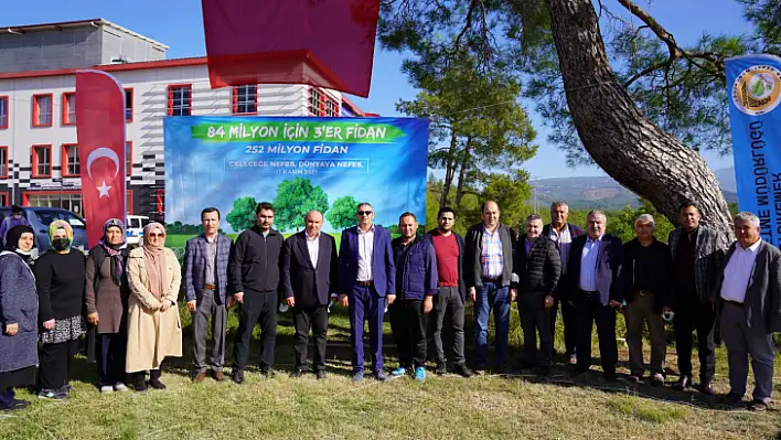 Seydikemer'de yeşil bir gelecek için fidanlar toprakla buluştu