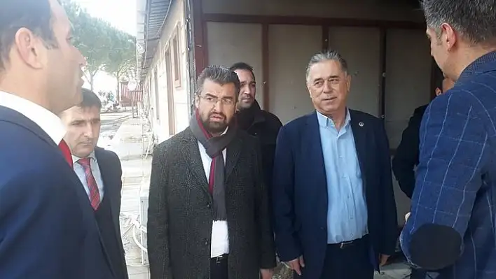 Siyasilerden Hastaneye Geçmiş Olsun Ziyareti