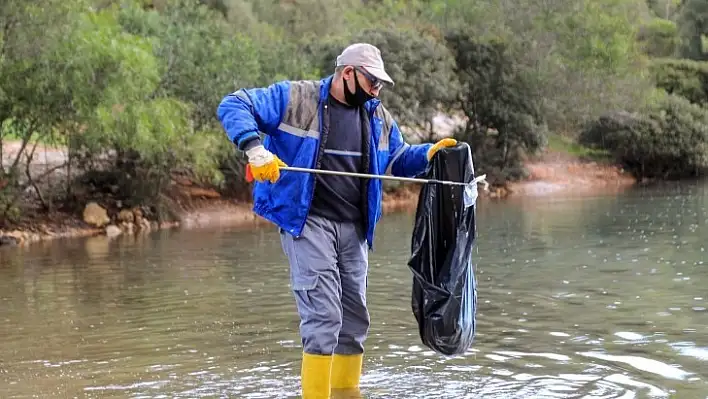 Temizlik Seferberliği Cennet Koyu'nda Devam Etti