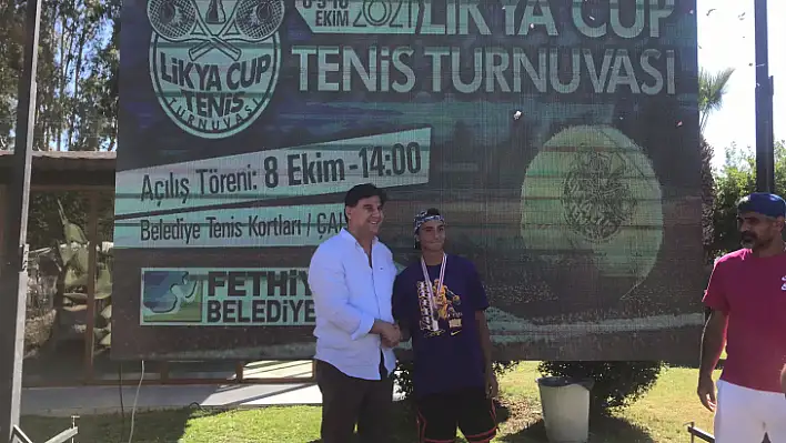 Tenis Turnuvası ödül töreni ile sona erdi