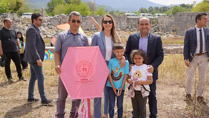 Tlos Uçurtma Şenliği Renkli Görüntülere Sahne Oldu