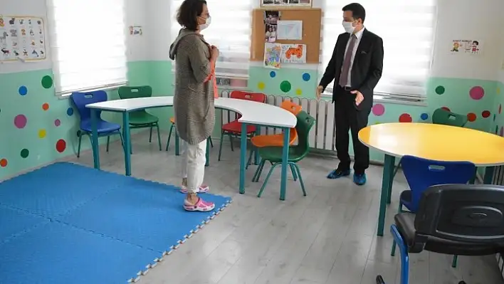 Toprakçı, Kreş ve Gündüz Bakımevlerini Denetledi