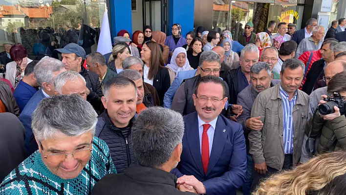 TURGAY ÖZTÜRK MİLLETVEKİLLİĞİ ADAY ADAYLIĞINI AÇIKLADI