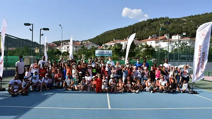 Türkiye Yaz Kupası Tenis Turnuvası Sonuçlandı