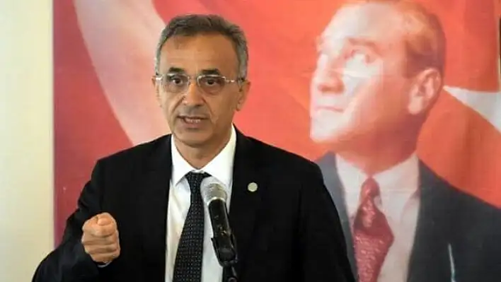 Ülgen, İstifa Etti