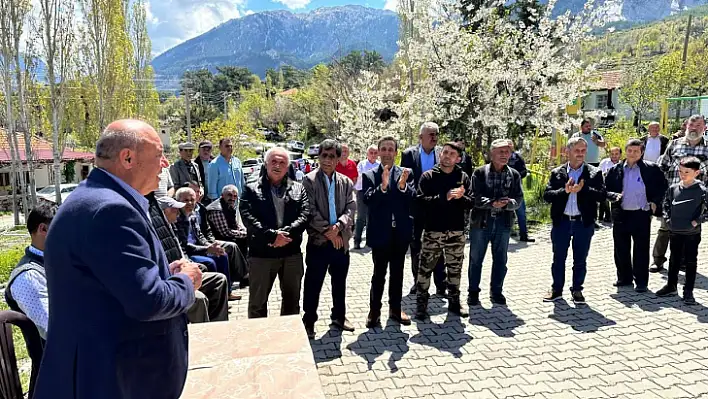 Yakup Otgöz, Seydikemerli vatandaşlarla bayramlaştı