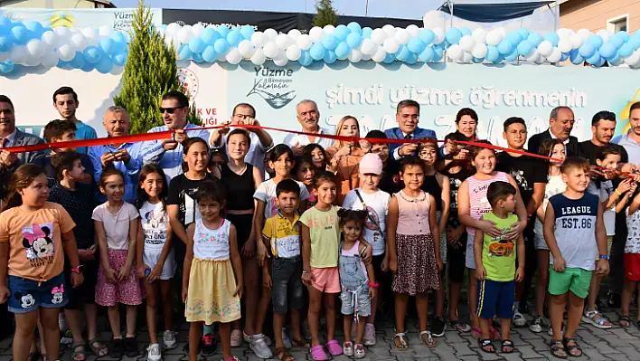 YATAĞAN HALKI, YÜZME HAVUZUNA KAVUŞTU