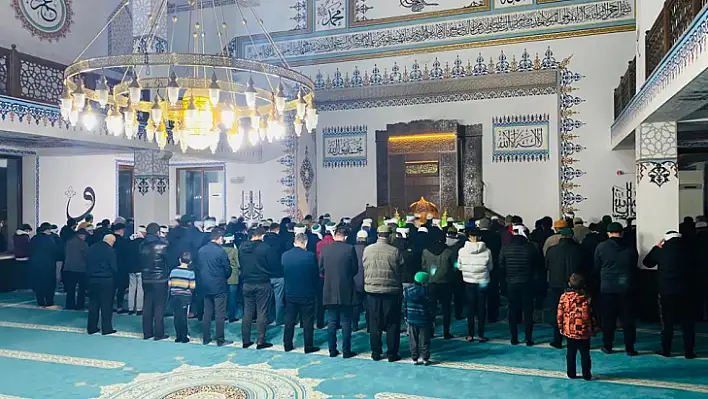 Yılın Son Pazarı Hz. Ali Cami'nde Buluşuldu