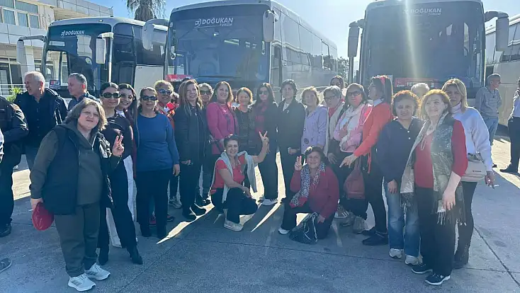 Özgür Özel’in Milas mitingine Fethiye’den yoğun katılım