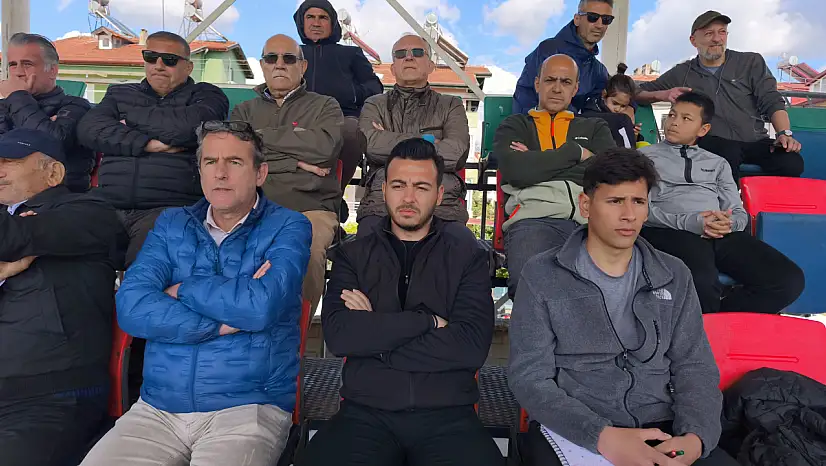 Altay Teknik Direktörü Karaaslan, Fethiyespor - Kepezspor maçındaydı