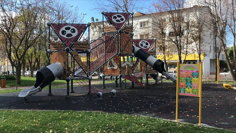 Çocuk hakları, büyükşehir parklarında hayat buluyor