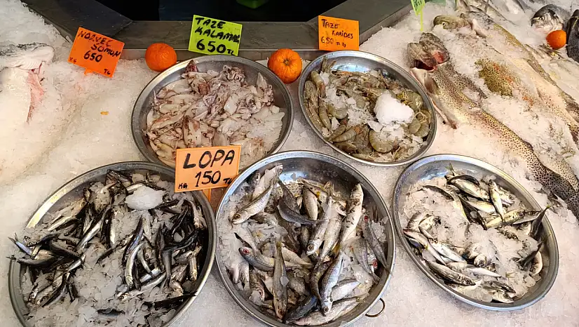 'Doğan Seafood Balık Marketi' Yaza Hazır