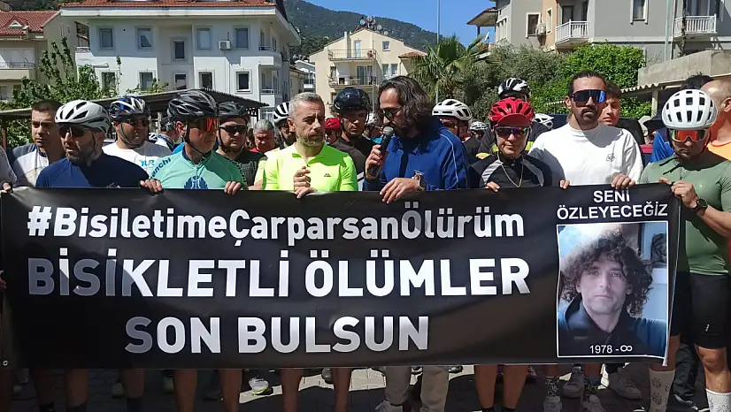 Emniyet Şeridinde Hayatını Kaybetti, Arkadaşları Adalet İstiyor