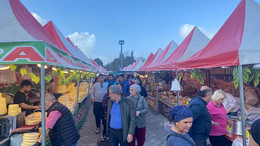 Fethiye'de 1. Hamsi Festivali Üçüncü Gününde Yoğun İlgi Görüyor