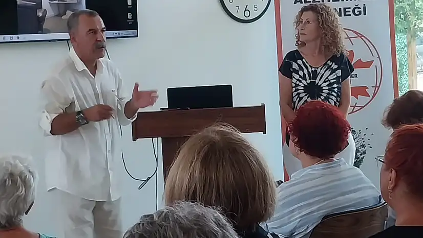 Fethiye'de 'İnsanın Kullanım Kılavuzu' Semineri