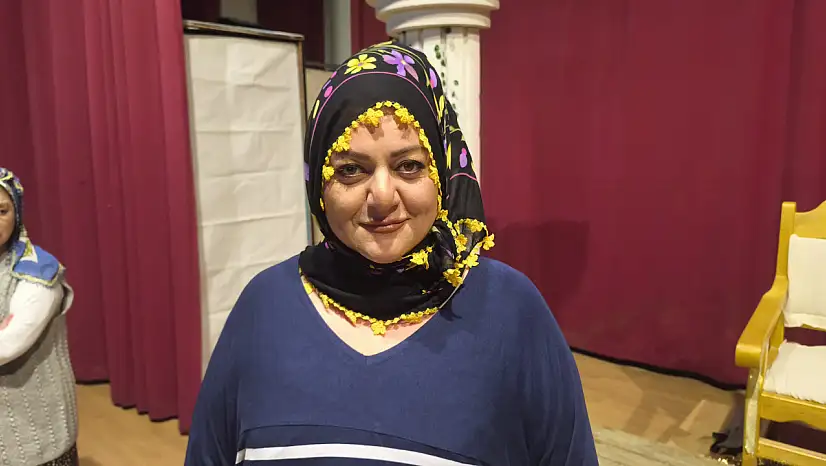 Fethiye Ege Sen Sanat Derneği'nin ilk oyunu 'Aşk Grevi' seyircisini bekliyor