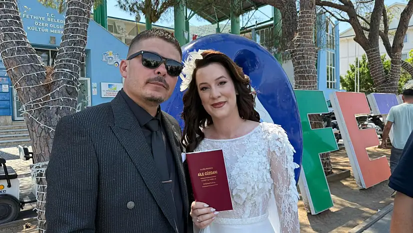 Sıcak Havada Dünya Evine Girdiler