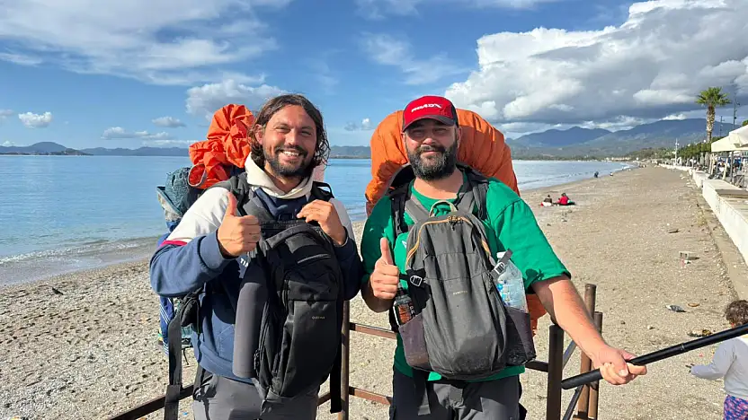 Dünya Turu Yapan Gezginler Fethiye'de Kamp Kurdu: 'Çalışabilirsek Biriktirip Orta Asya'ya Devam Edeceğiz'
