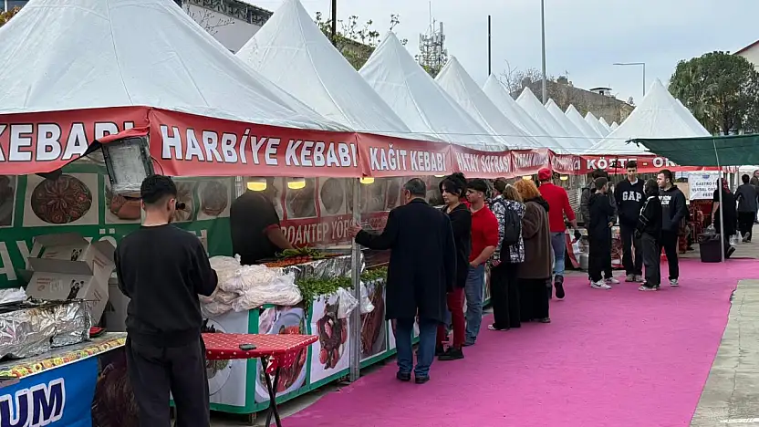Fethiye'de 'Vefa Mutfakları' kuruldu: Gastro Festivali'nde dayanışma sofrası