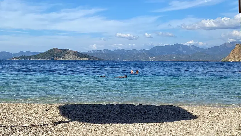 Halk güneşin tadını çıkarıyor