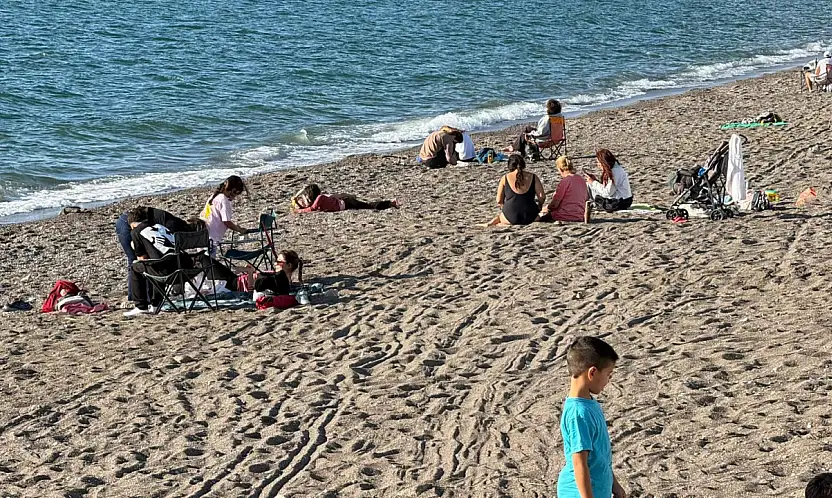 Fethiye Çalış'ta yazdan kalma günler devam ediyor
