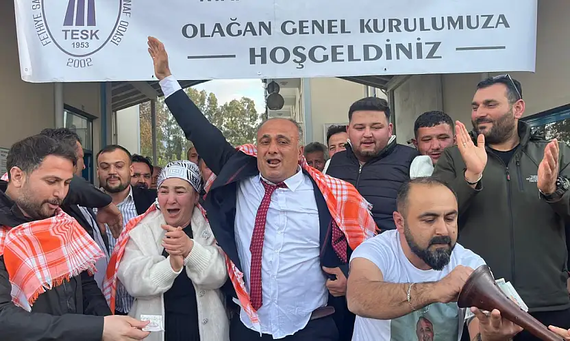 Fethiye'de başkanlık sonrası pazar esnafından Halil Ayat'a tebrik mesajları