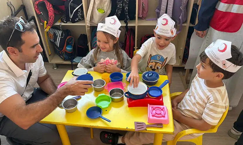 Fethiye'de Minik Öğrencilerle Kızılay Haftası Kutlandı