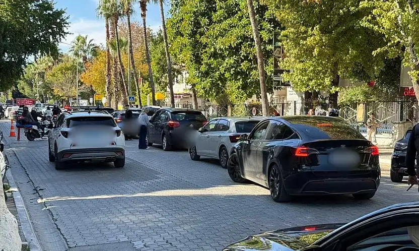 Fethiye'de trafik kabus oldu