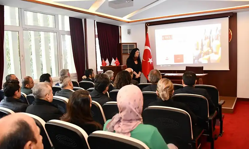 Kamu Çalışanlarına Etkili İletişim Eğitimi