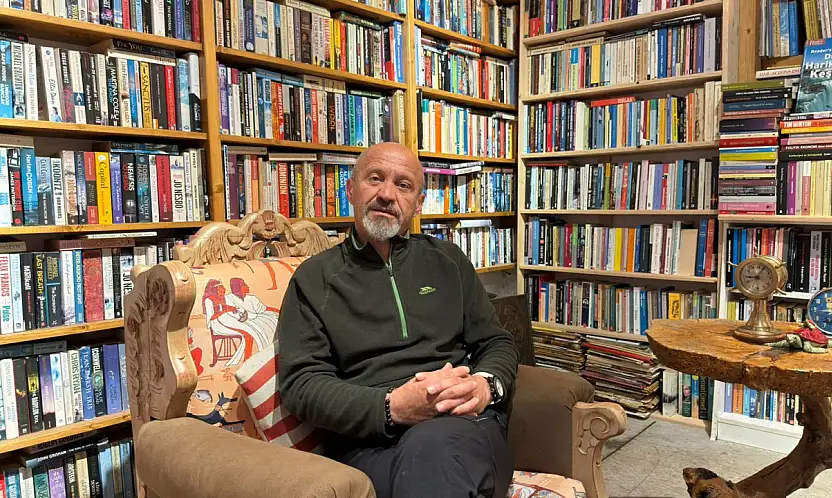 Sahaf Cumhur Durmaz, 'Fethiye'de kitap satışları düşüşte'