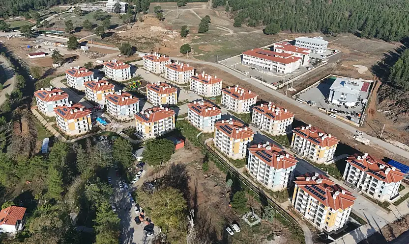 Seydikemer'de TOKİ Konutları hak sahiplerine teslim edildi