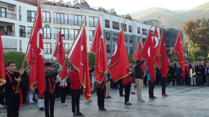 MUSTAFA KEMAL ATATÜRK TÖRENLE ANILDI