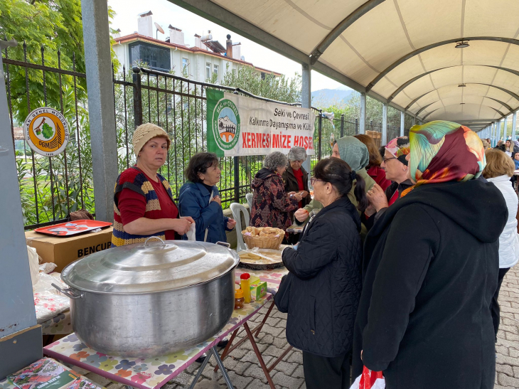 Fethiye'de Keşkek ve Arabaşı Çorbası Kermesi Düzenlendi