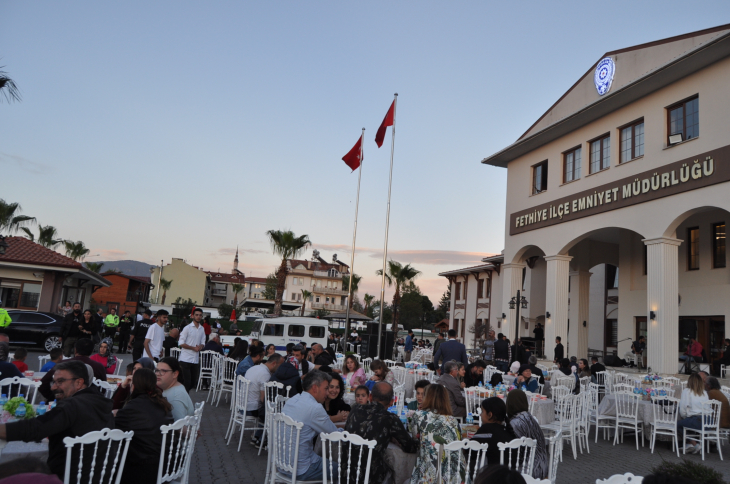 İlçe Emniyet Müdürlüğü'nde iftar programı düzenlendi