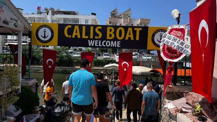 Çalış Boat yeni sezonu yemekle karşıladı