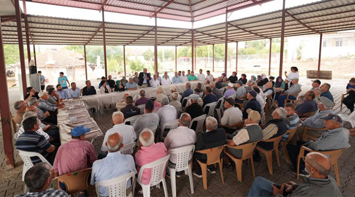 Başkan Akdenizli, Mahalleleri Adım Adım Geziyor